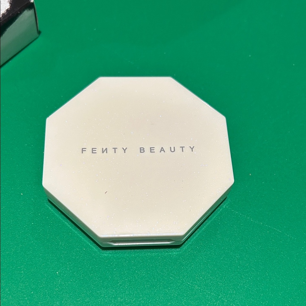 Fenty Beauty Killawatt Freestyle Highlighter Duo - Moscow Mule and Ginger Binge - Picture 3 of 4